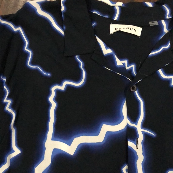 Lighting print button down mens shirt size xl pacsun - Picture 2 of 6